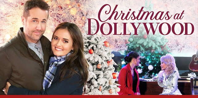 Christmas at Dollywood (2019)