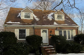 House Hunters: Volume 7, Season 162: Bursting at the Seams in New York