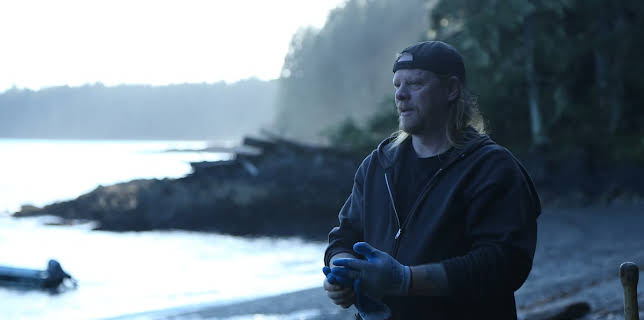 10:00 PM: Lawless Island | Nat Geo Wild | 11/19 2025