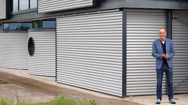 7:55 PM: Grand Designs | More 4 | 12/28 2025