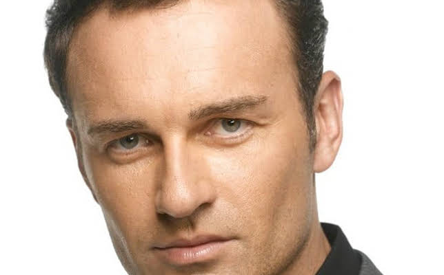 Julian McMahon