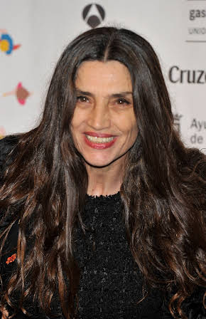 Angela Molina as 