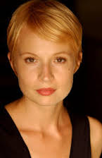 Ingrid Beer as Anne-Louise