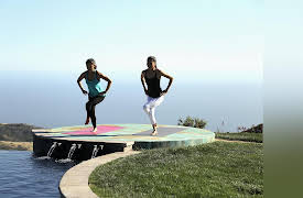 Ultimate Pools, Season 1: Backyard Getaway