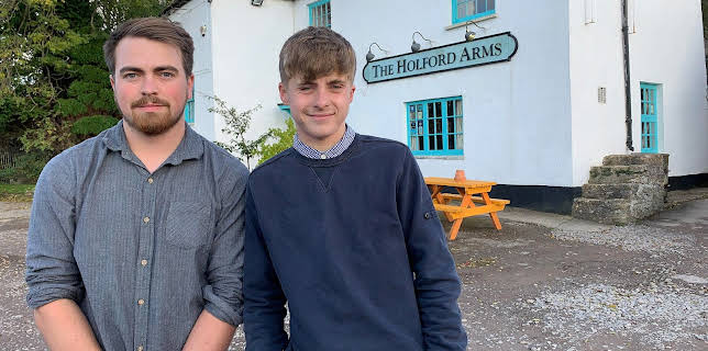 8:00 PM: Four in a Bed | More 4 | 11/22 2025