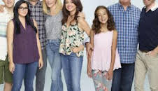 Modern Family (T10): Ep.2 El beso