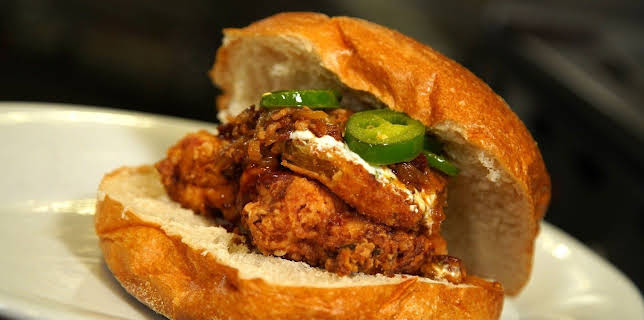 23:45: Food Paradise | ProSieben Maxx | 12/4 2025