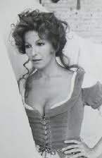 África Pratt como Madame