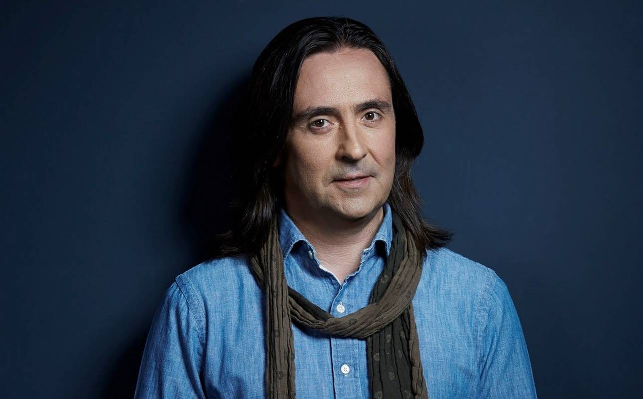 Neil Oliver