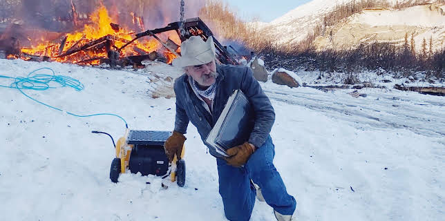 20:00: Homestead Rescue: Raney Ranch (S1 E9) (S1) | Discovery Channel | 11/30 2025