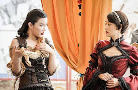 Miss S, Season 1: The Strange Circus: Part 1