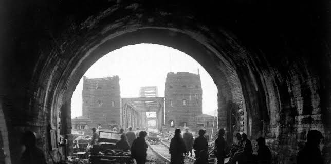 03:30: Der Zweite Weltkrieg | ZDFinfo | 11/17 2025