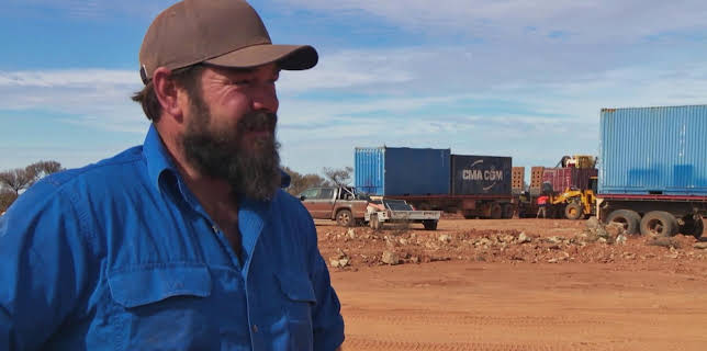 08:00: Guldjägarna i Australien (S8 E2) (S8) | TV10 | 10/30 2025