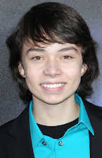 Noah Ringer como 