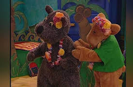 Elliot Moose: Beach Toys / Sir Elliot and the Dragon / Friendship Flowers