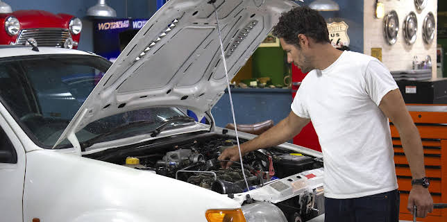 17:50: Wheeler Dealers: Dream Car (S2 E7) (S2) | Discovery Channel | 12/22 2025