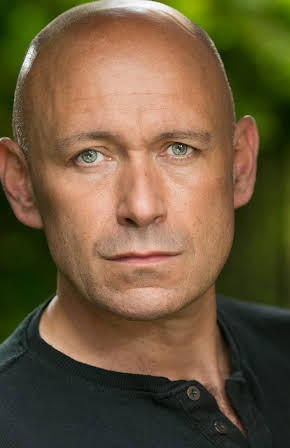 Karl Moffatt as Jack Cardiff