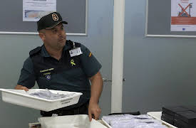 Border Control: Spain: Episode 10