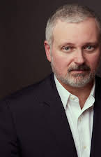 John Ellison Conlee como George Reedy