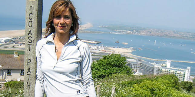 7:30 PM: Railway Walks with Julia Bradbury | BBC Four | 11/19 2025