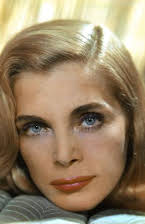 Lizabeth Scott as 