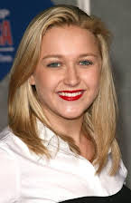 Skye McCole Bartusiak som 