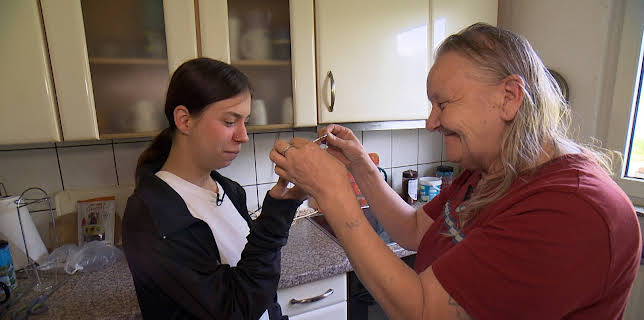 17:05: Hartz Rot Gold (S3 E70) (S3) | RTL 2 | 12/1 2025