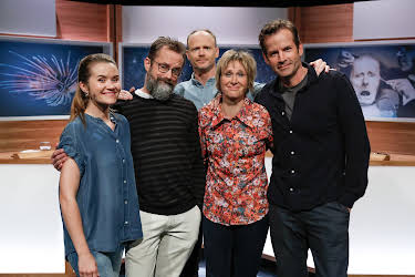23:30: Brille (S8 E6) (S8) | TVNorge | 6/30 2026