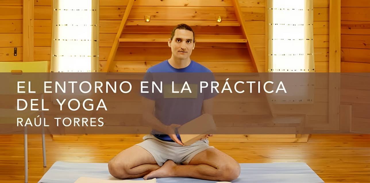 El entorno en la práctica del yoga (2016)