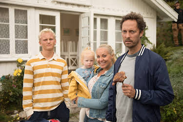 20:30: Neste sommer (S7 E3) (S7) | TVNorge | 6/22 2026
