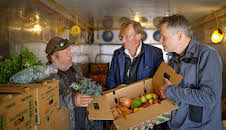 Guddommelig mat: Hellig høst og flyvende ananas