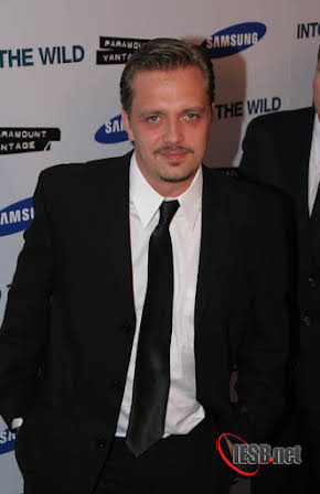 Steven Wiig as 