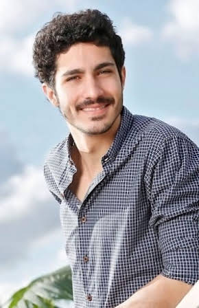Chino Darín as 
