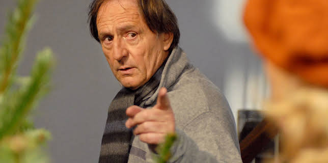 01:42: Oh Tannenbaum | 3SAT | 12/26 2025