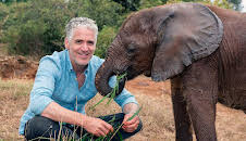 Gordon Buchanan: Elephant Family & Me (1)