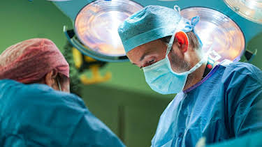 1:05 AM: Trauma Room One (S1 E5) (S1) | Channel 5 | 4/2 2026