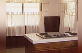 House Hunters: Classic, Season 1: Move-in-Ready House