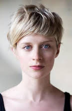 Victoria Bewick som 