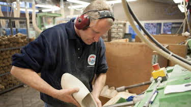 8:00 AM: How Do They Do It? (S10) | Discovery Channel | 7/18 2026