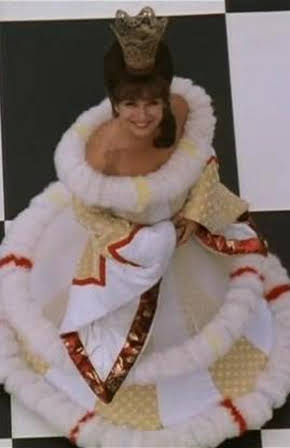 Monique van de Ven as 