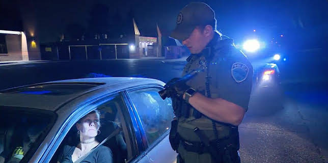 3:35 AM: Cops (S34 E9) (S34) | 5 Star | 11/7 2025