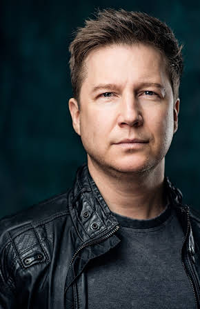 Noel Johansen as 