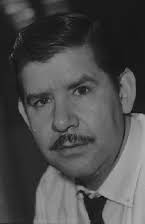 Jorge Martínez de Hoyos som Hilario