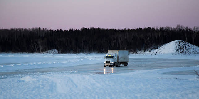 05:00: Ice Road Truckers (S9 E8) (S9) | TV10 | 11/15 2025