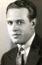 Harvey Stephens como 