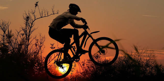 22:00: Copa del mundo de bicicleta de montaña - Val di Sole (T2025): Campo a través olímpico F | Eurosport 2 | 6/22 2025