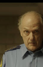 Patrick Husted som Priest