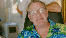 Bargain-Loving Brits in the Sun (S11 E14)