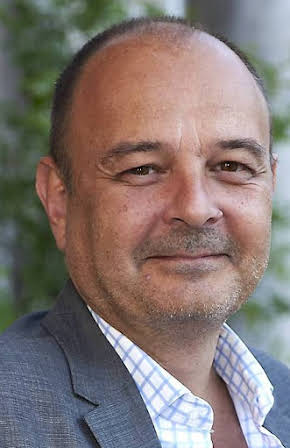 Steen Stig Lommer as 