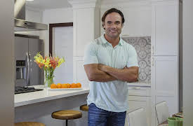 Vacation House for Free Season 1: Desert Dreaming